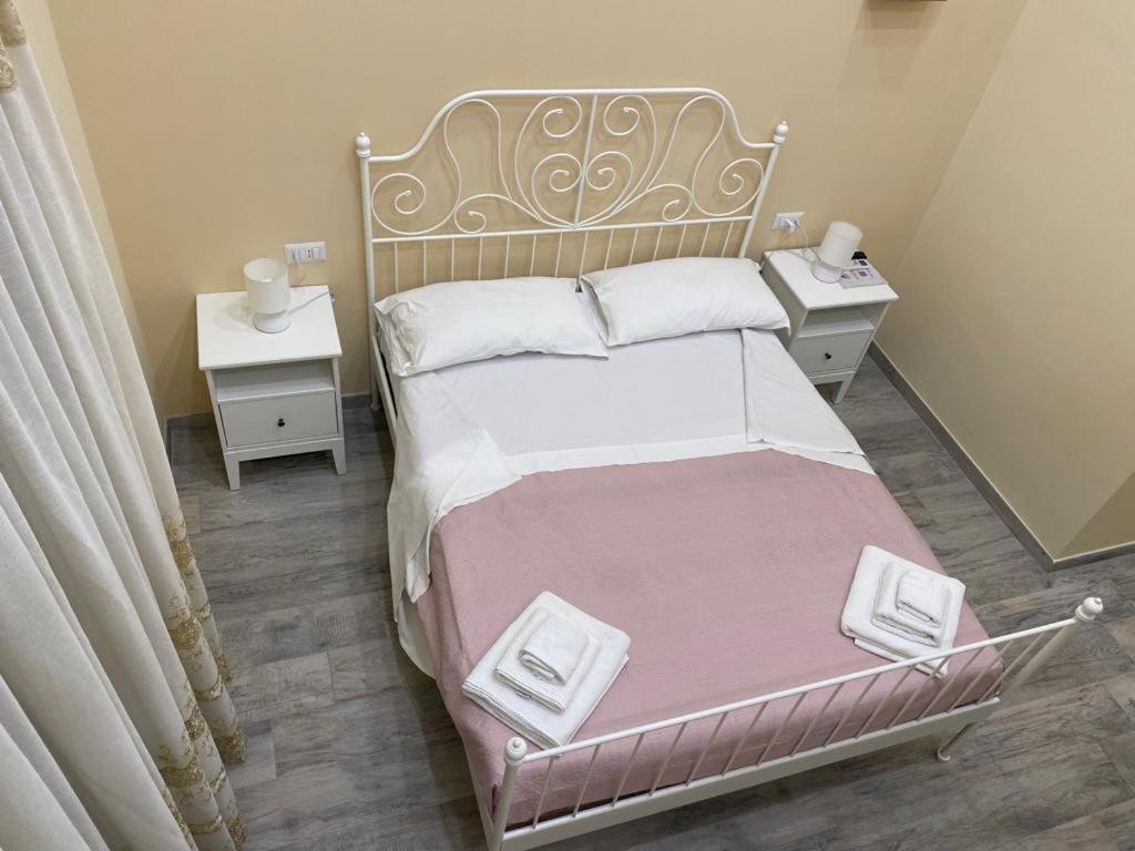 Elena House Apartment Наполи Екстериор снимка