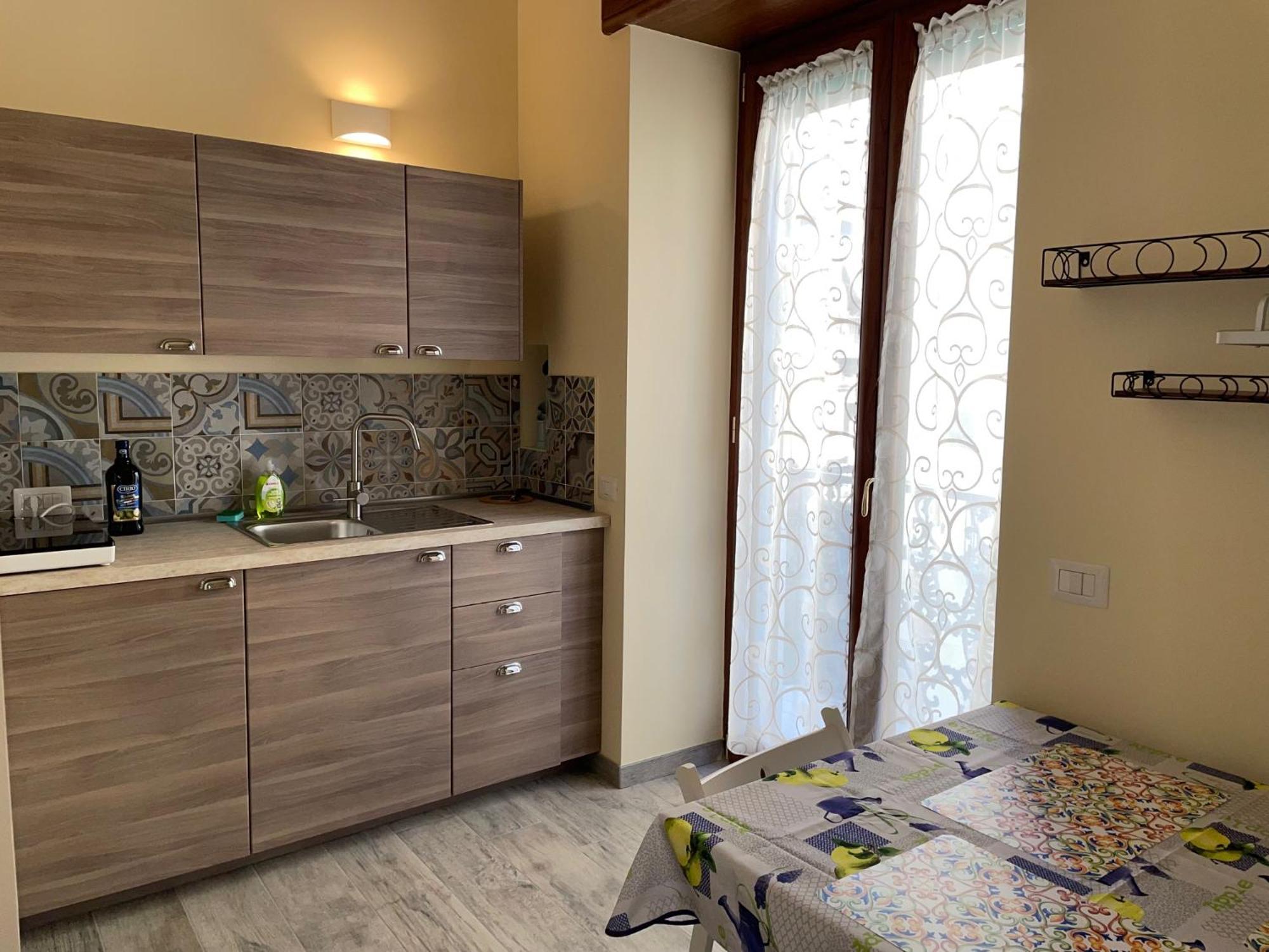 Elena House Apartment Наполи Екстериор снимка