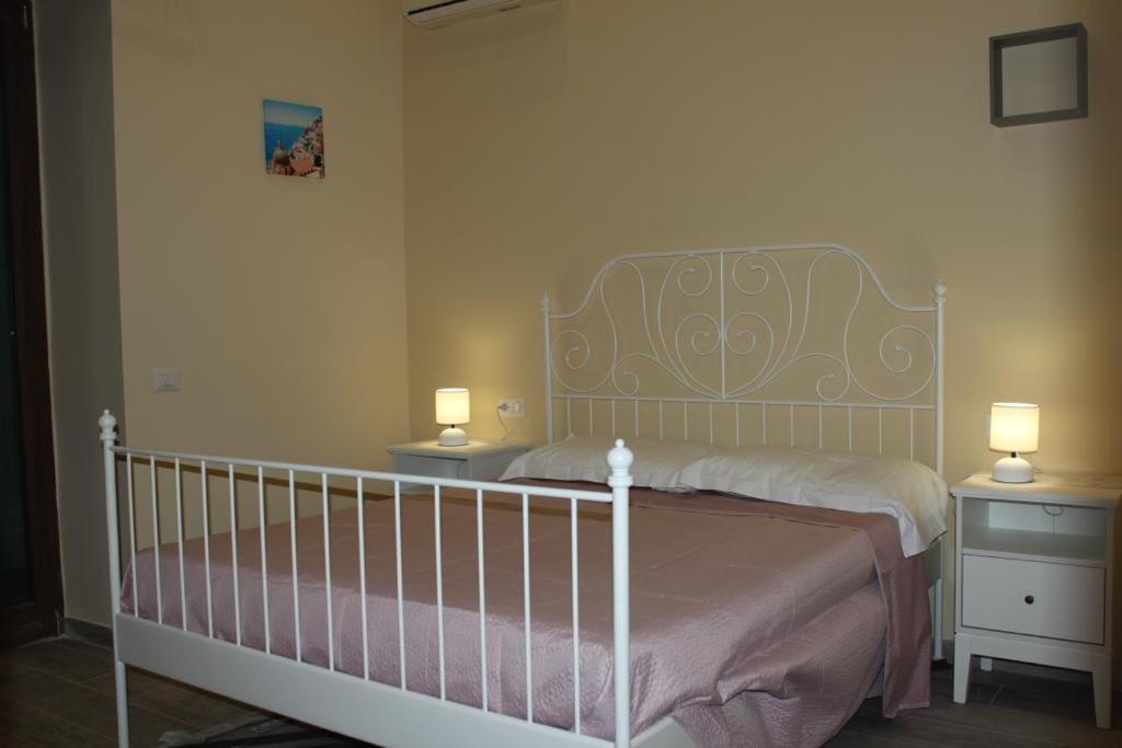 Elena House Apartment Наполи Екстериор снимка